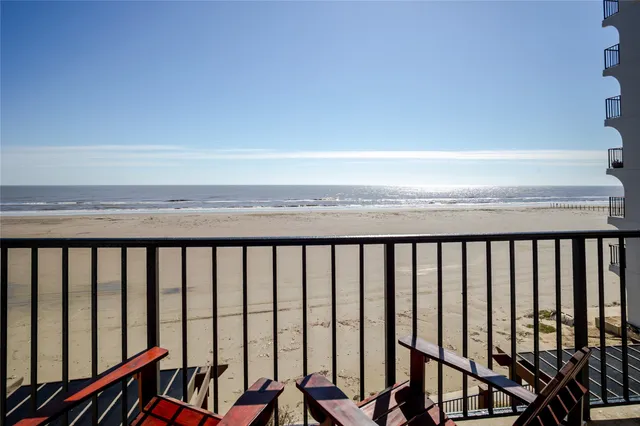 $289,000 | 11945 Termini-San Luis Pass Road, Unit 202, Galveston, TX 77554