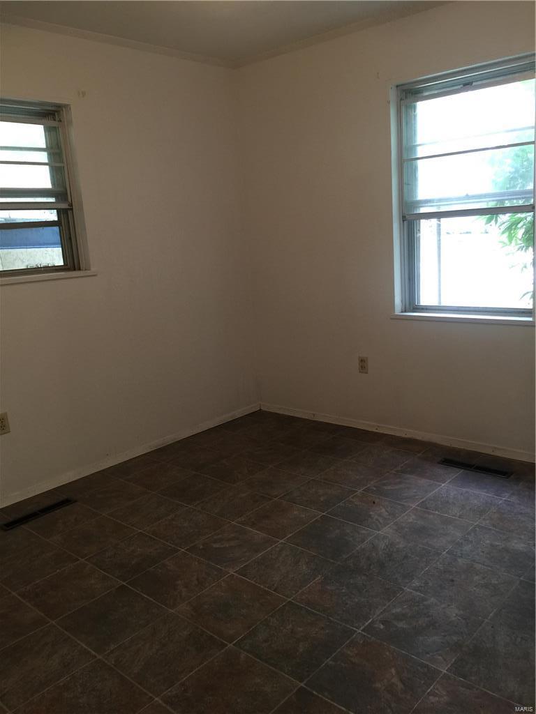 2915 Ranch Trail Road Waterloo, IL 62298 - Photo 14 of 32