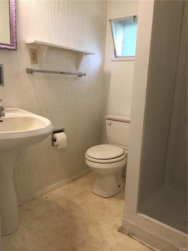 2915 Ranch Trail Road Waterloo, IL 62298 - Photo 17 of 32