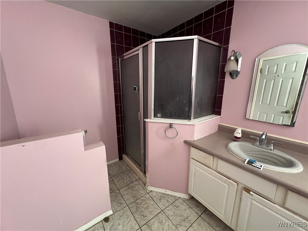 8610 Goodrich Road Clarence, NY 14032 - Photo 17 of 27