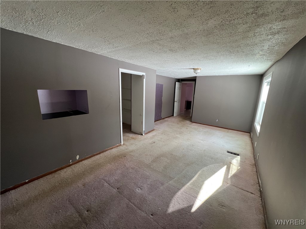 8610 Goodrich Road Clarence, NY 14032 - Photo 19 of 27