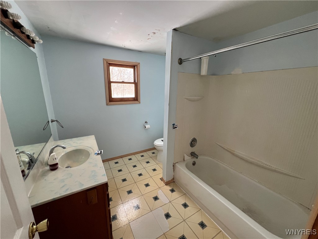 8610 Goodrich Road Clarence, NY 14032 - Photo 23 of 27