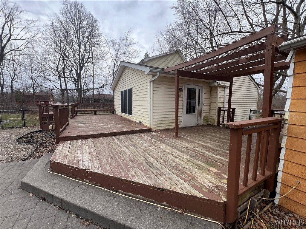 8610 Goodrich Road Clarence, NY 14032 - Photo 3 of 27