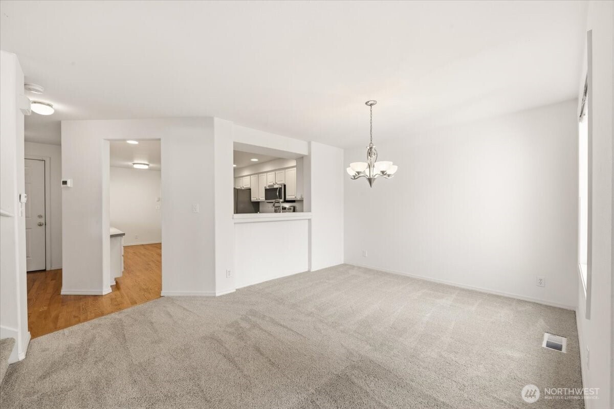 4726 Northeast 18th Place, Unit B Renton, WA 98059 - Photo 18 of 39
