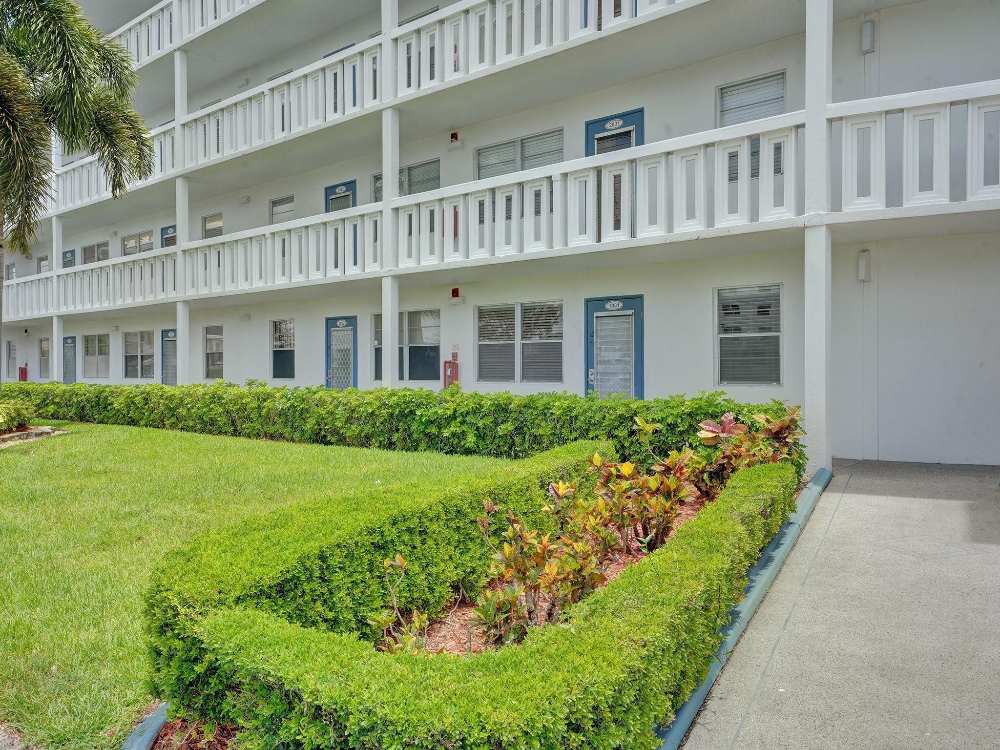1031 Exeter, Unit 1031 Boca Raton, FL 33434 - Photo 3 of 24 Photo 3