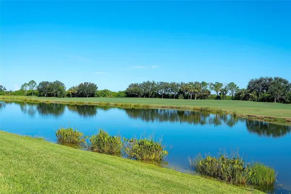 $2,500 | 7121 River Hammock Drive, Unit 303, Bradenton, FL 34212