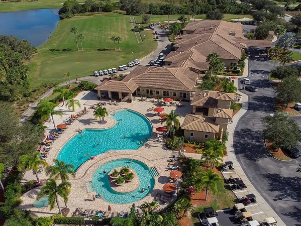 $2,500 | 7121 River Hammock Drive, Unit 303, Bradenton, FL 34212