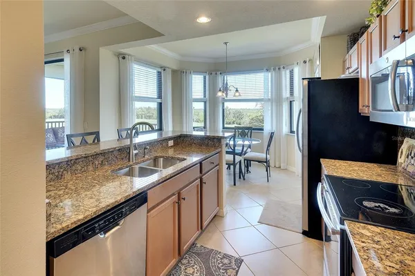 $2,500 | 7121 River Hammock Drive, Unit 303, Bradenton, FL 34212