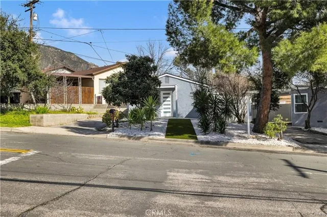 $2,800 | 4640 Lowell Avenue, La Crescenta, CA 91214