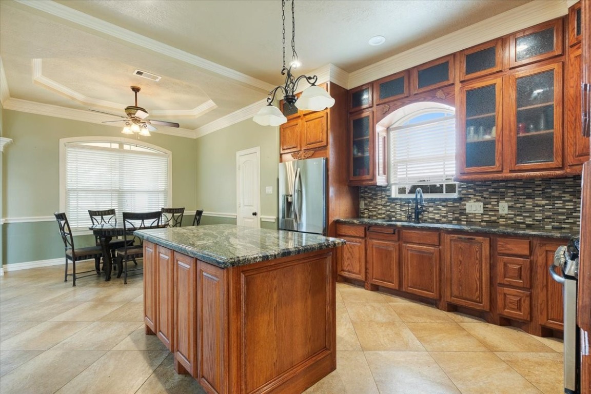 28802 Smalley Road Hockley, TX 77447 - Photo 8 of 29 Kitchen