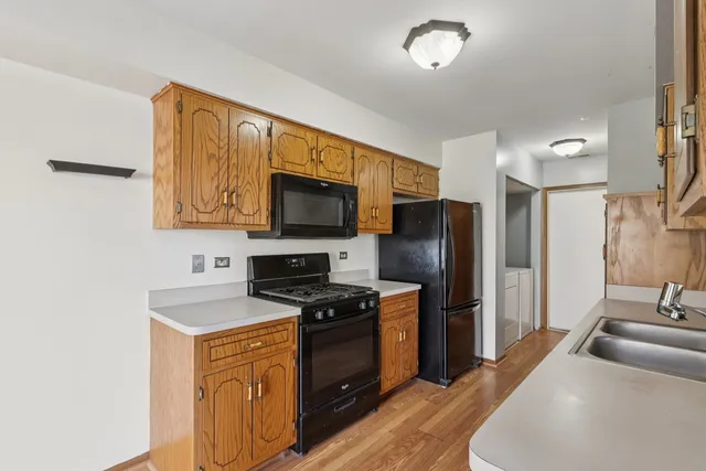 $242,500 | 12539 Quinn Drive, Unit 402, Alsip, IL 60803