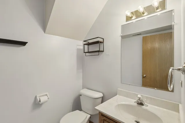 $242,500 | 12539 Quinn Drive, Unit 402, Alsip, IL 60803