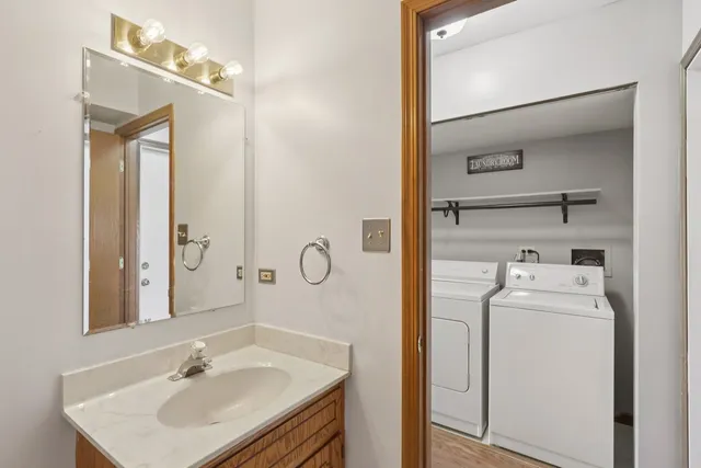 $242,500 | 12539 Quinn Drive, Unit 402, Alsip, IL 60803