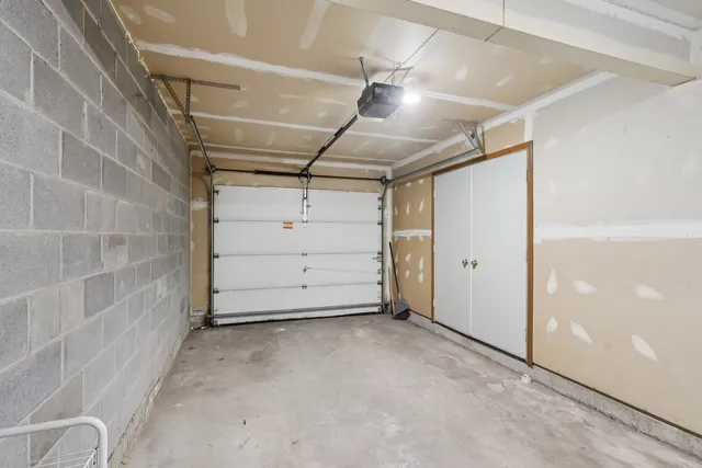 $242,500 | 12539 Quinn Drive, Unit 402, Alsip, IL 60803