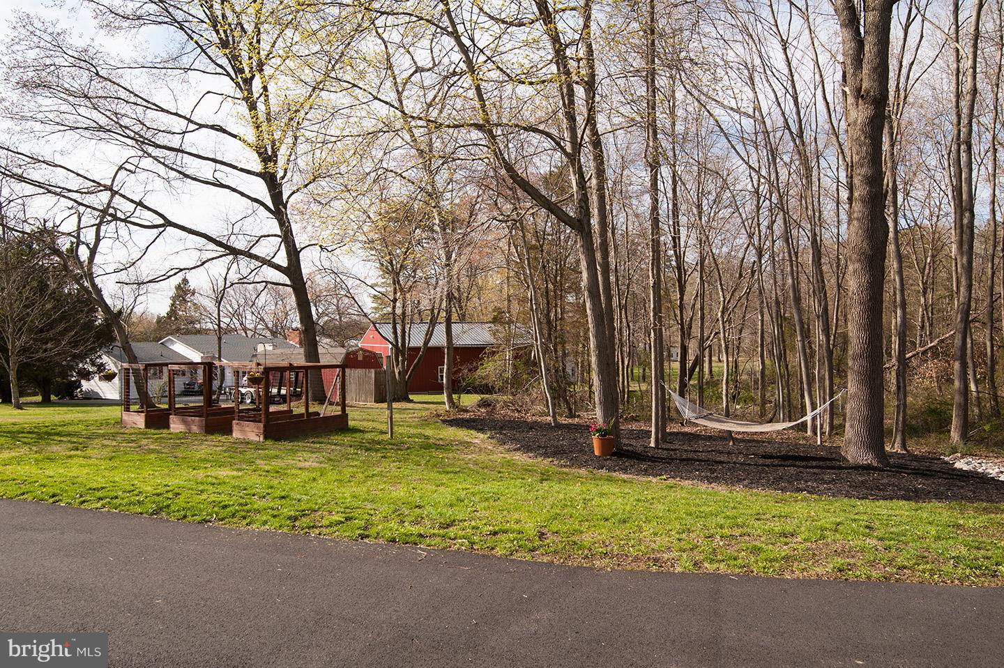 3080 Old Elk Neck Road Elkton, MD 21921 - Photo 20 of 20 Sitting Area / Garden