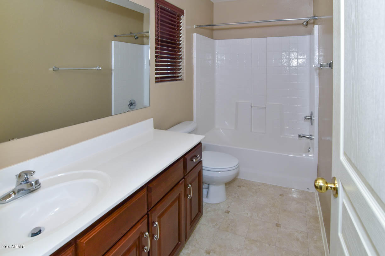 451 South Hawes Road, Unit 54 Mesa, AZ 85208 - Photo 27 of 40 Jack & Jill Bathroom