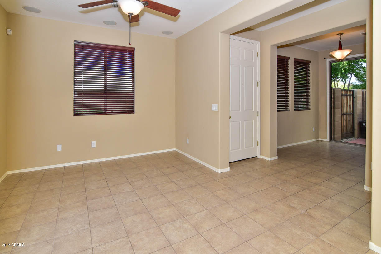 451 South Hawes Road, Unit 54 Mesa, AZ 85208 - Photo 3 of 40 Front Room