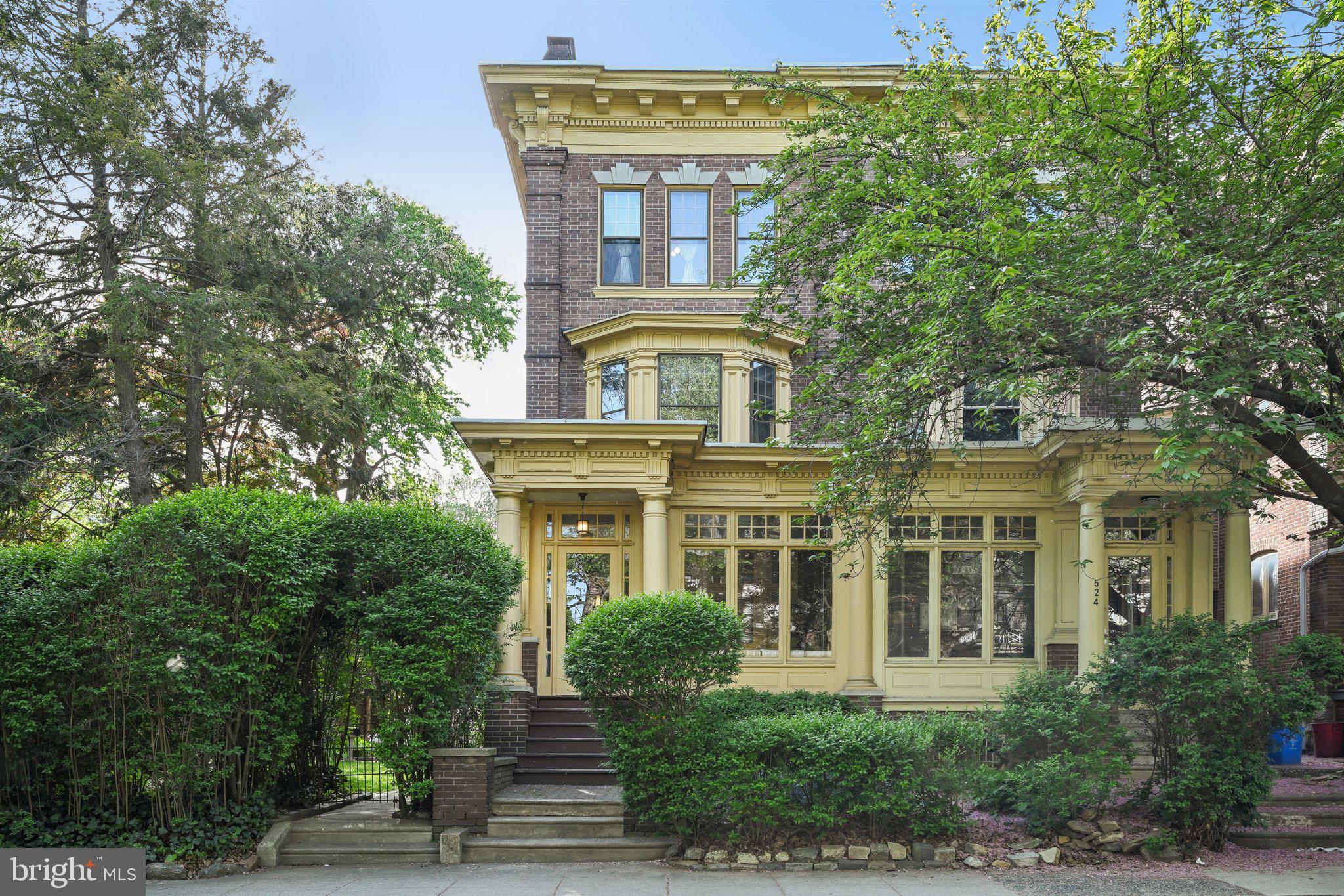 526 South 46th Street Philadelphia, PA 19143 - Photo 1 of 64