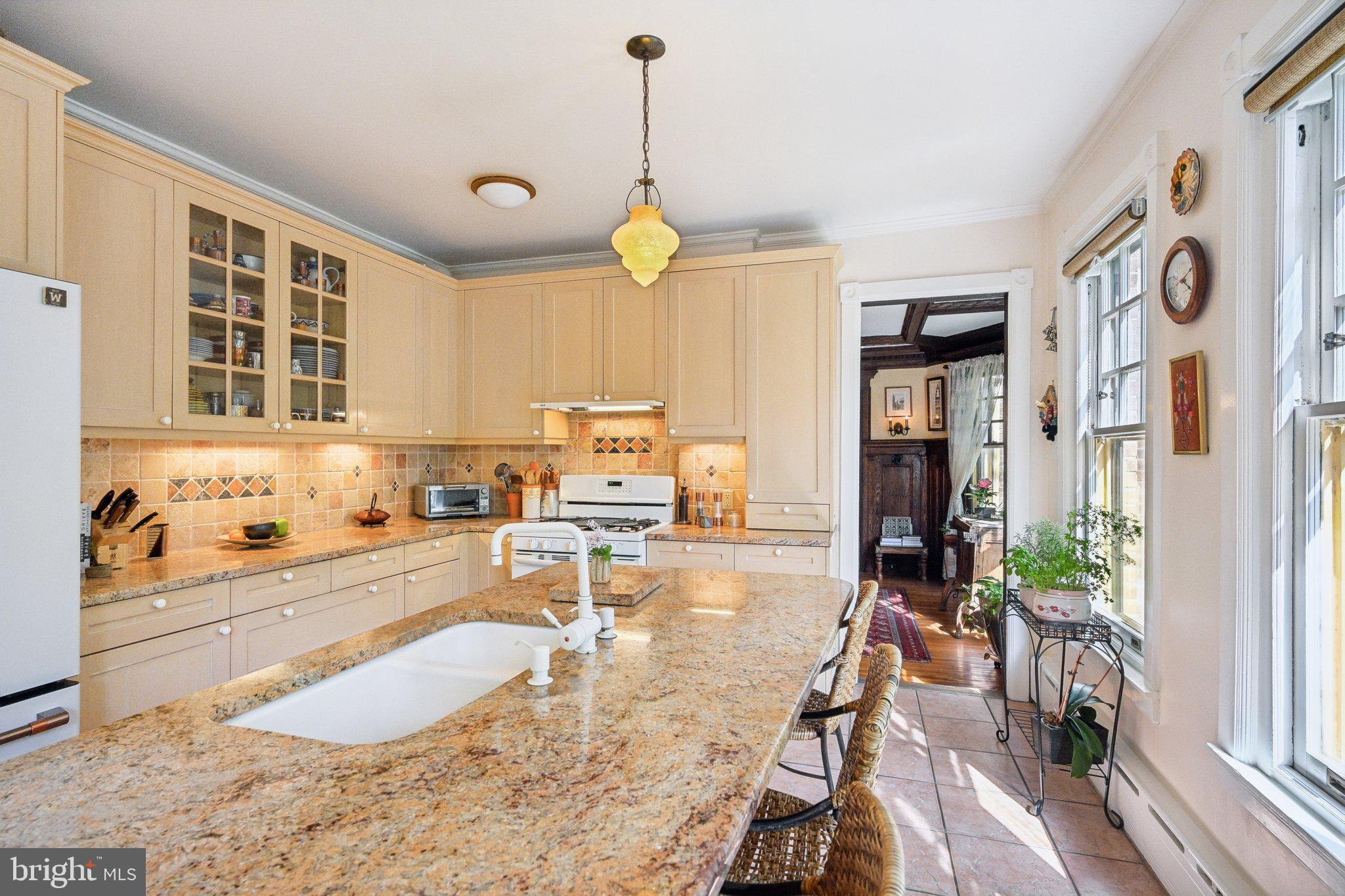 526 South 46th Street Philadelphia, PA 19143 - Photo 16 of 64