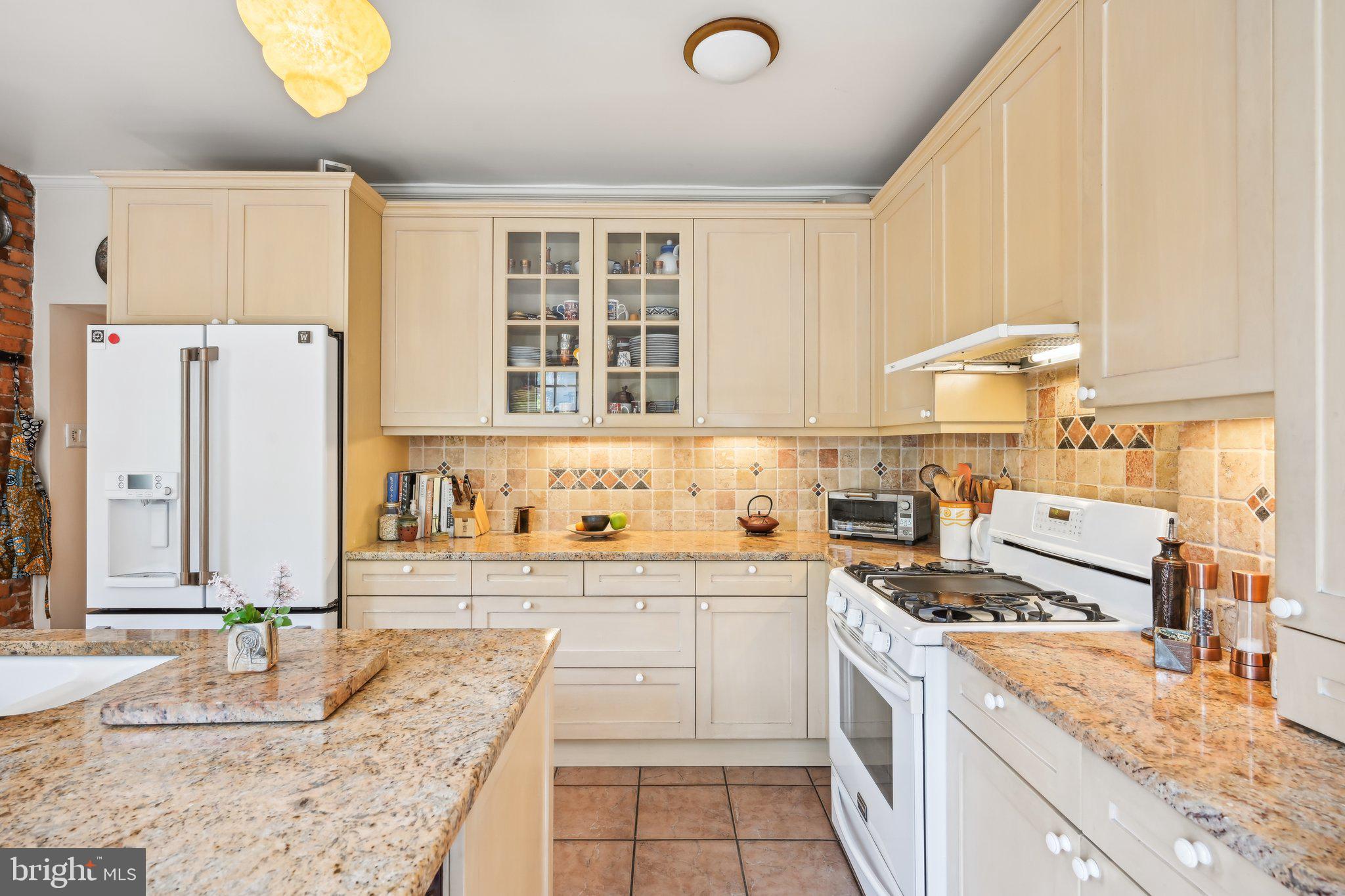 526 South 46th Street Philadelphia, PA 19143 - Photo 17 of 64