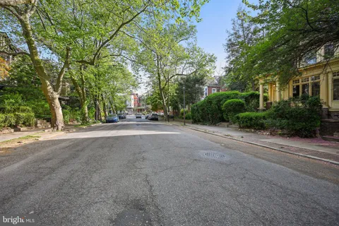 $1,200,000 | 526 South 46th Street, Philadelphia, PA 19143