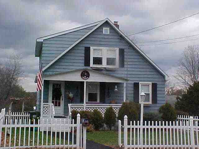 37 North Lansing Road Schenectady, NY 12304 - Photo 1 of 5 Photo 1