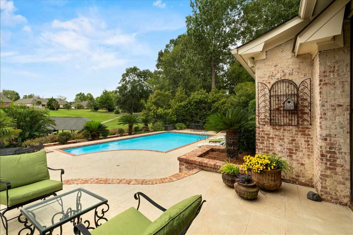 110 Lake Ridge Drive Madison, MS 39110 - Photo 2 of 50 Photo 2