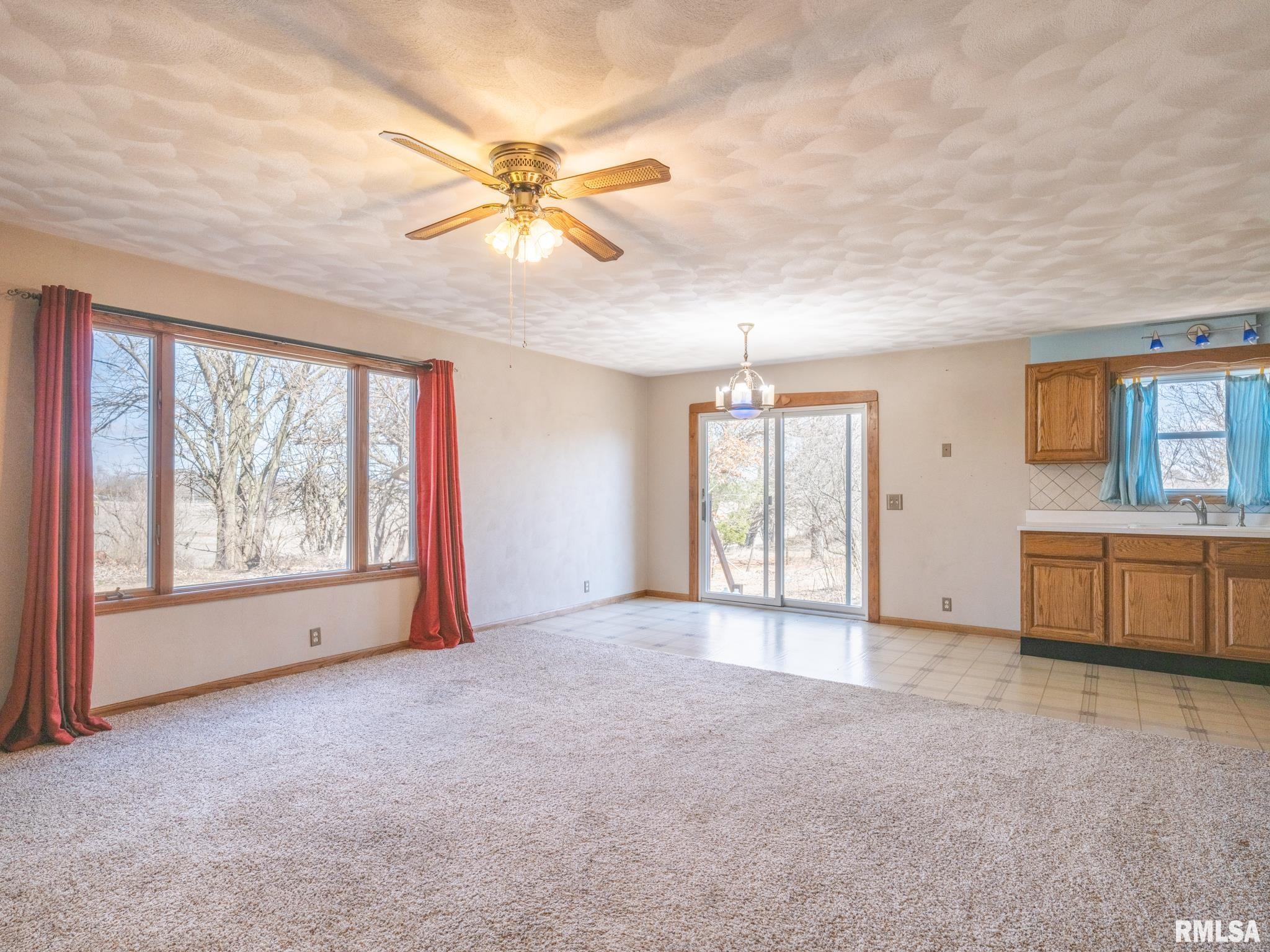 9736 North Manito Road Manito, IL 61546 - Photo 9 of 48 Gallery Image 9