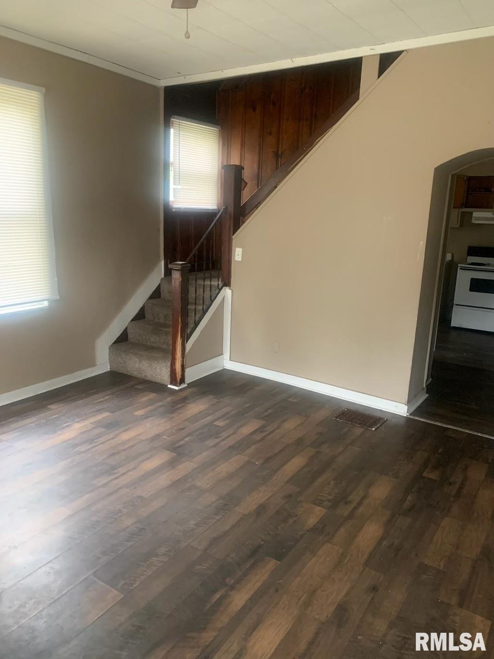 1845 South 16th Street Springfield, IL 62703 - Photo 4 of 8