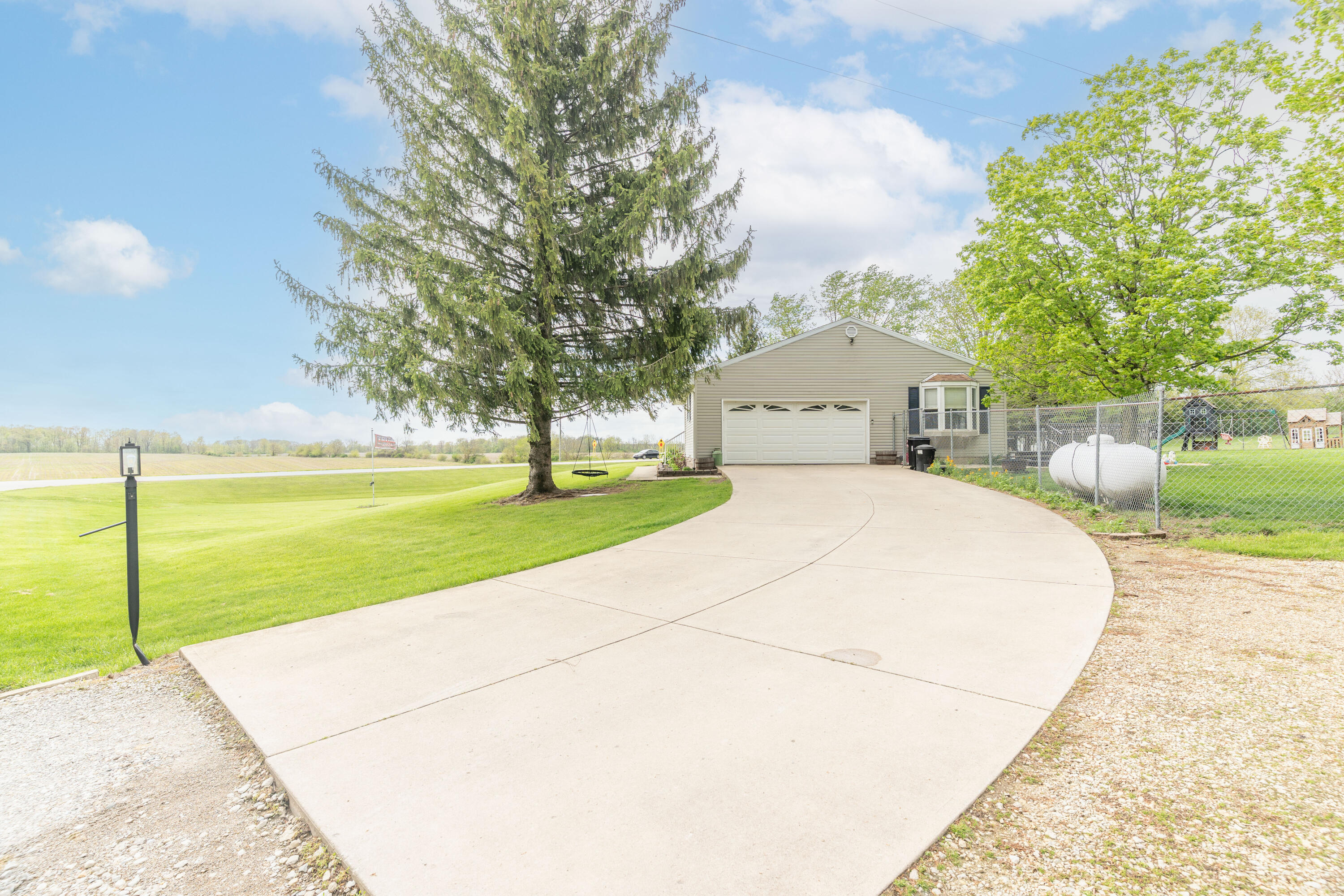 4005 Paulus Road Houston, OH 45333 - Photo 7 of 37 Gallery Image 7