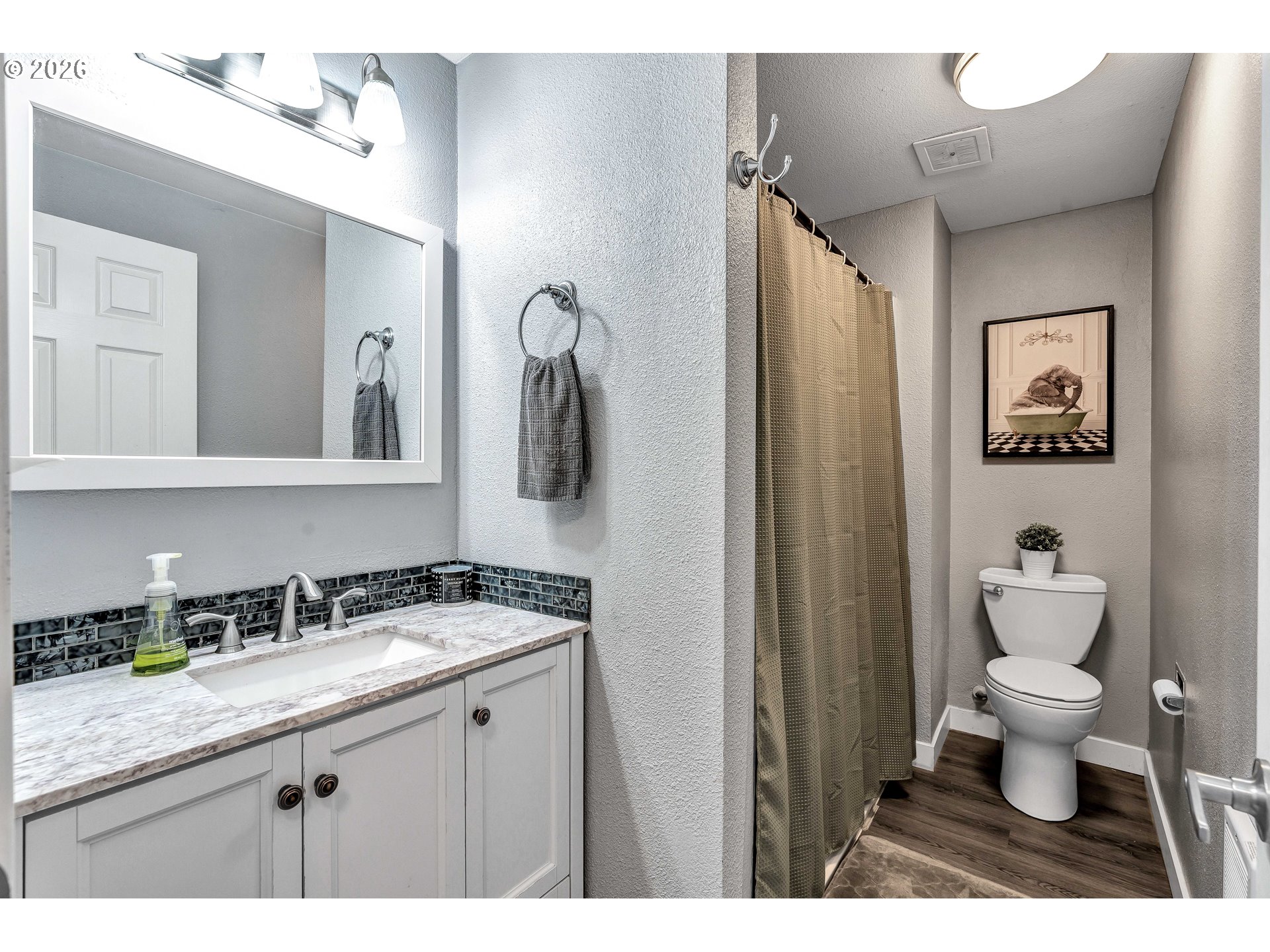 9505 Southwest 50th Avenue Portland, OR 97219 - Photo 15 of 35