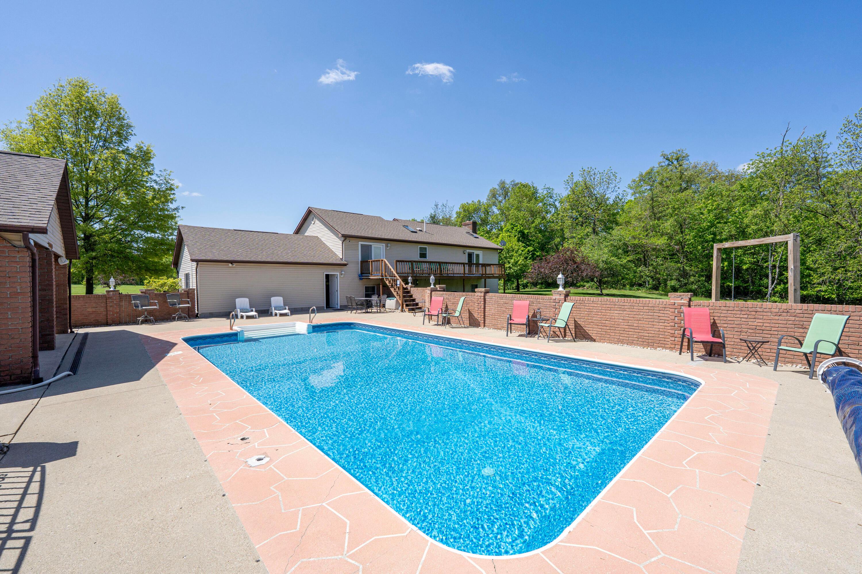 7684 Stout Road Circleville, OH 43113 - Photo 12 of 49 pool1