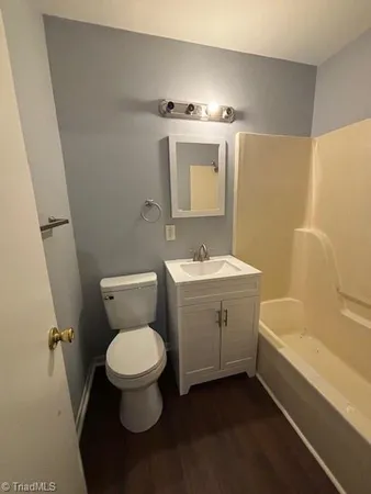 $825 | 1225 New Hope Lane, Unit G, Winston-Salem, NC 27105