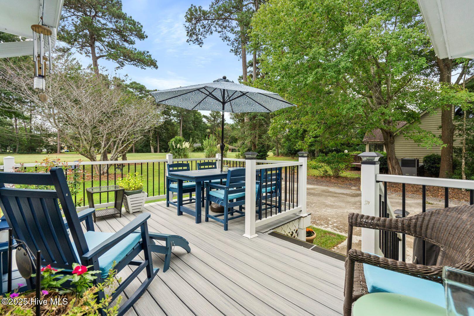 151 Olde Point Road Hampstead, NC 28443 - Photo 27 of 31 deck2