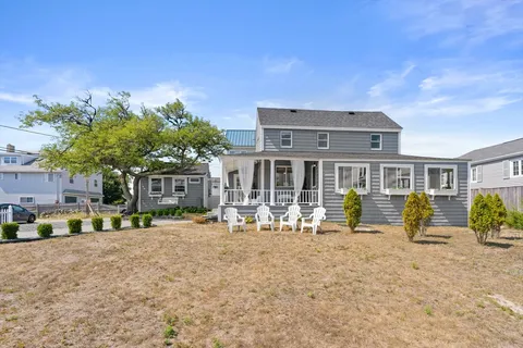 $975,000 | 4 54th Street, Newburyport, MA 01950