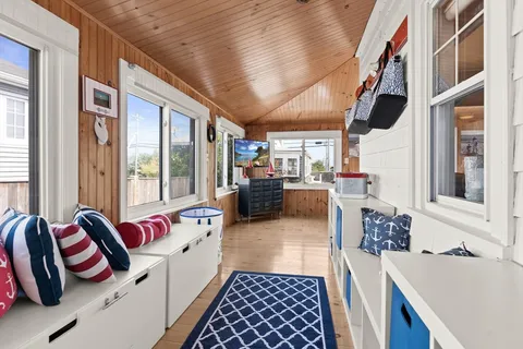 $975,000 | 4 54th Street, Newburyport, MA 01950