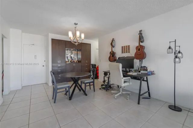 $2,750 | 1980 South Ocean Drive, Unit 14M, Hallandale Beach, FL 33009