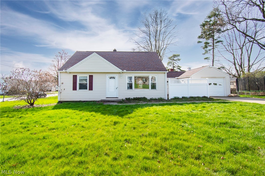 1635 Edmeyer Avenue Northwest Canton, OH 44708 - Photo 1 of 29 Gallery Image 1