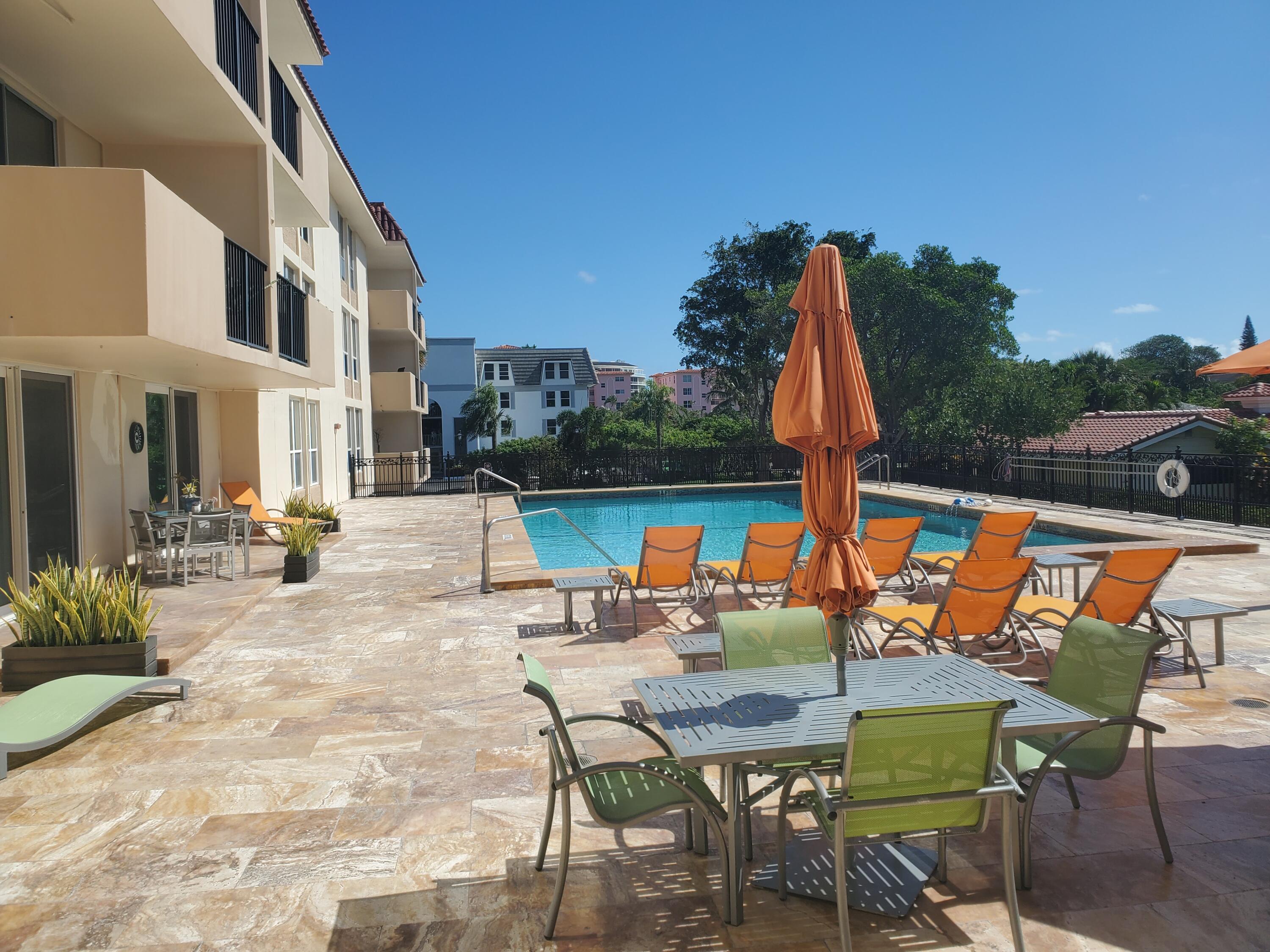 1000 Spanish River Road, Unit 4K Boca Raton, FL 33432 - Photo 18 of 22 community pool