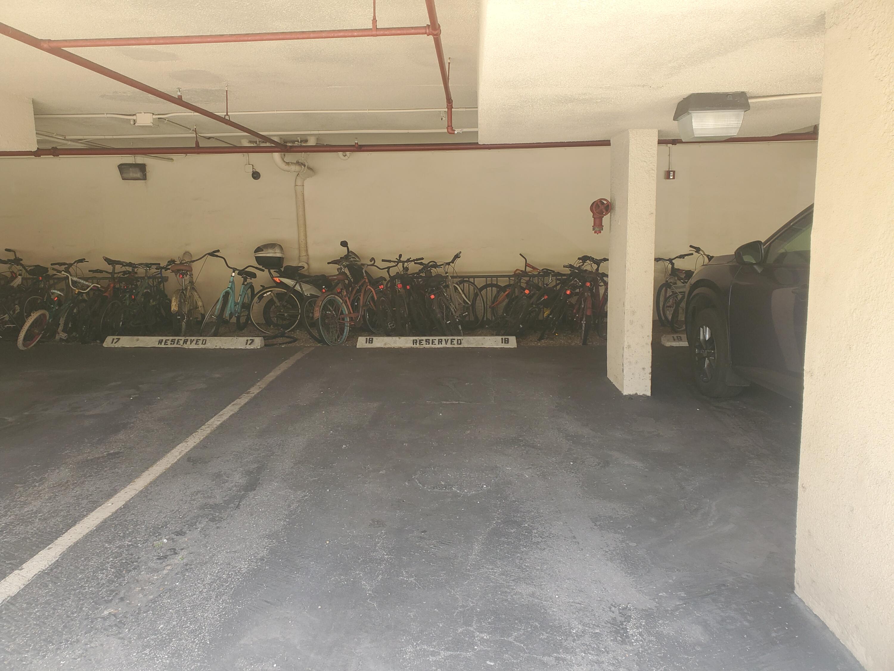 1000 Spanish River Road, Unit 4K Boca Raton, FL 33432 - Photo 22 of 22 covered parking space