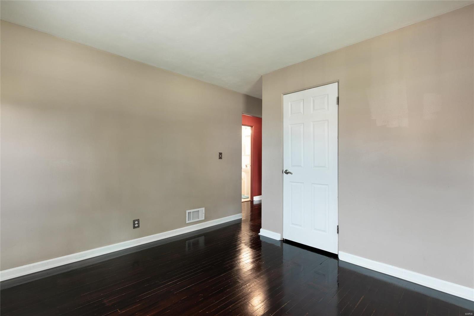 2539 Pontoon Road Granite City, IL 62040 - Photo 12 of 25 Gallery Image 12
