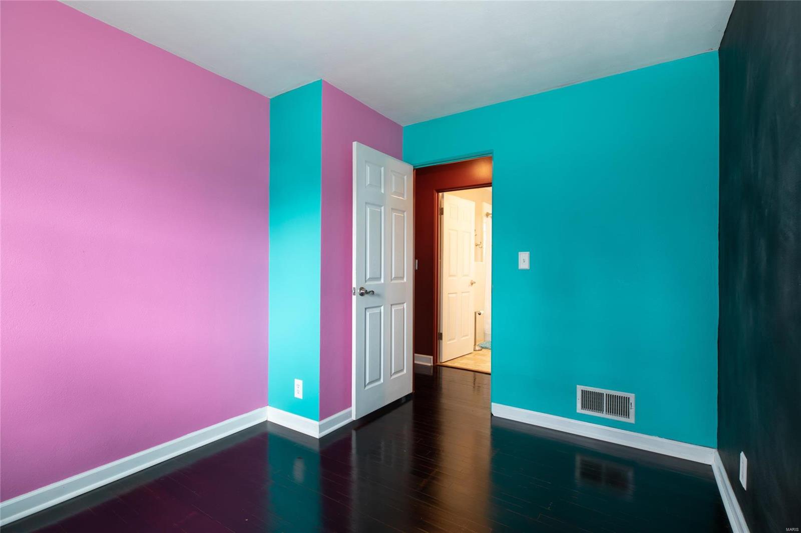 2539 Pontoon Road Granite City, IL 62040 - Photo 16 of 25 Gallery Image 16