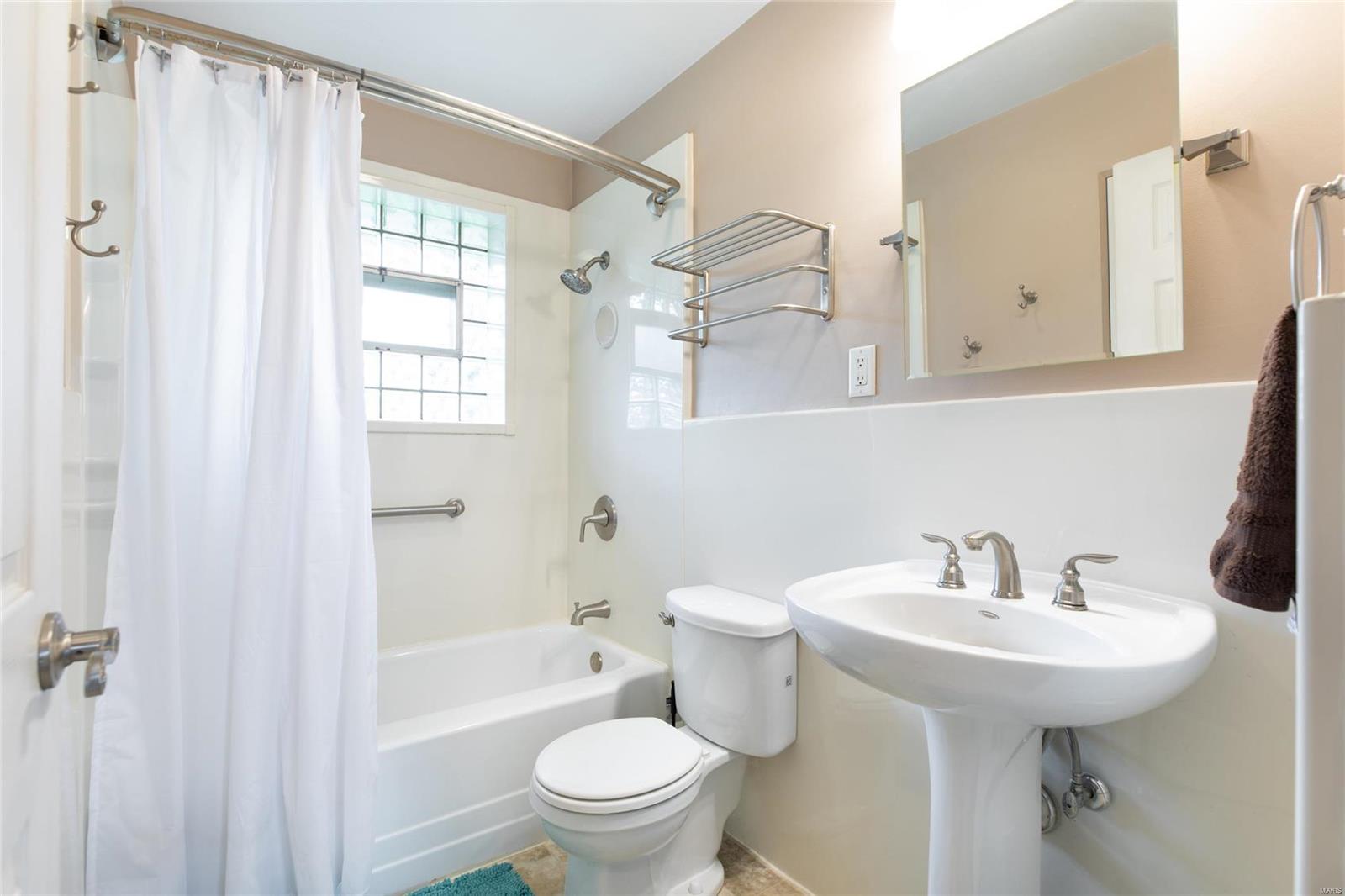 2539 Pontoon Road Granite City, IL 62040 - Photo 17 of 25 Gallery Image 17