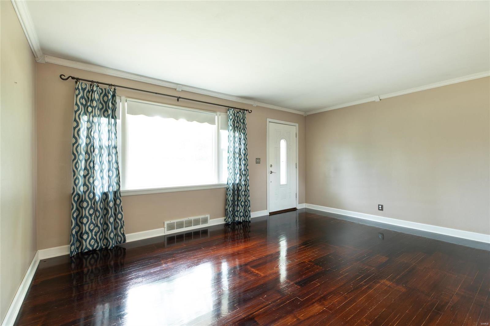 2539 Pontoon Road Granite City, IL 62040 - Photo 6 of 25 Gallery Image 6