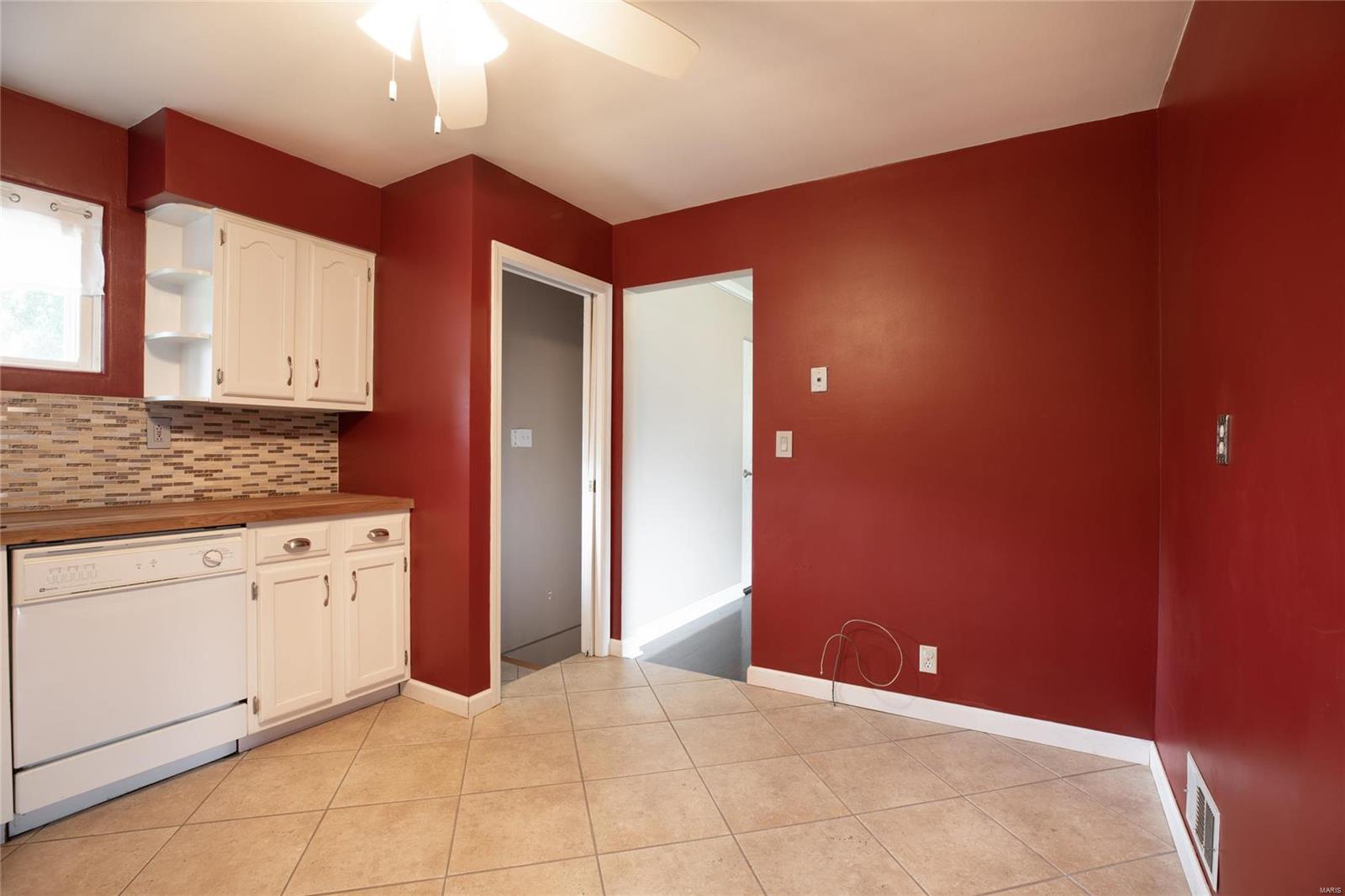 2539 Pontoon Road Granite City, IL 62040 - Photo 8 of 25 Gallery Image 8