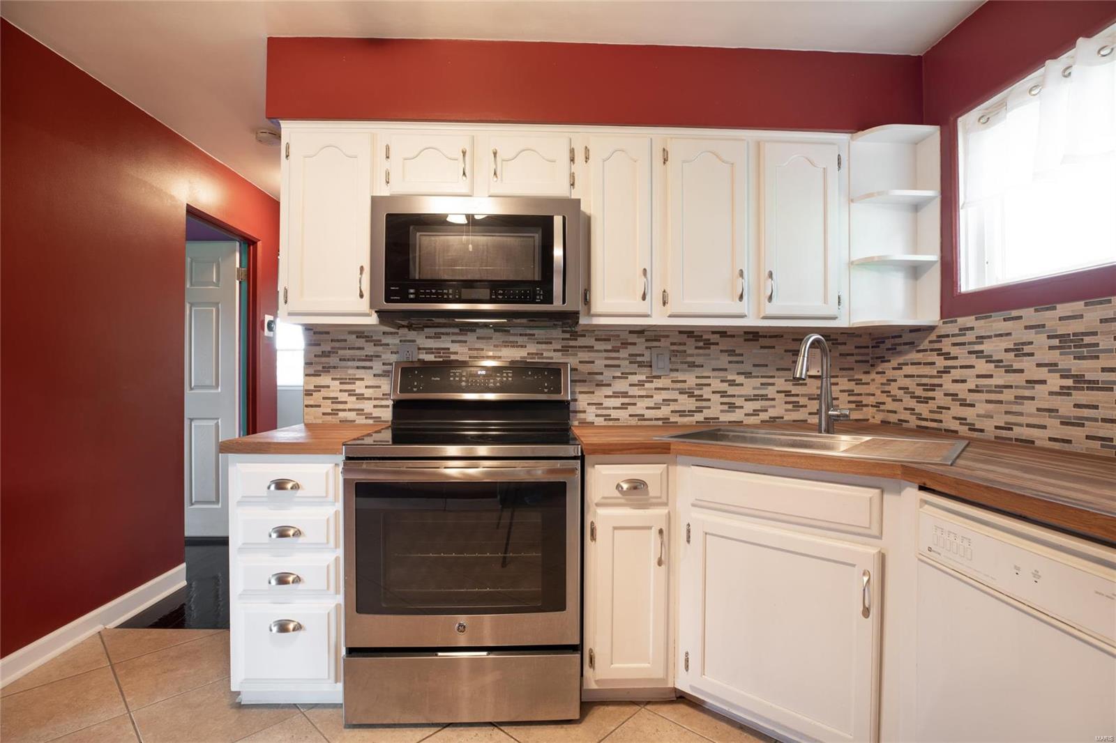 2539 Pontoon Road Granite City, IL 62040 - Photo 9 of 25 Gallery Image 9