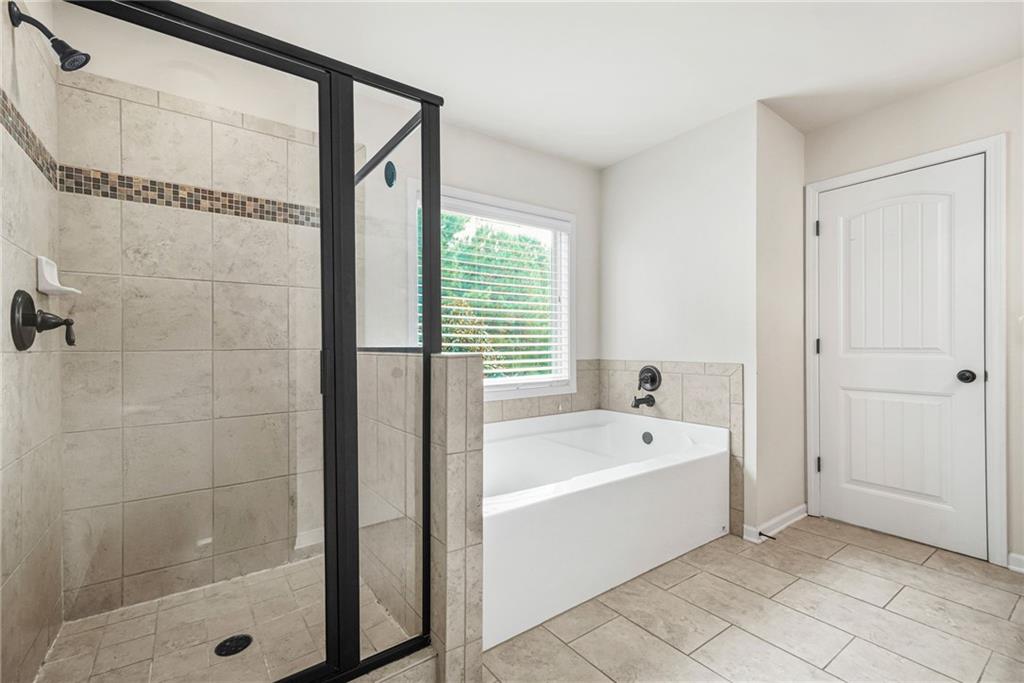 1365 Delo Lane Cumming, GA 30041 - Photo 28 of 46