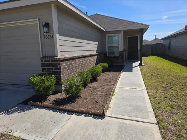 $1,790 | 10626 Bird Of Paradise Ln., Houston, TX 77016