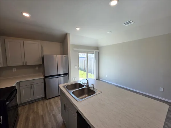 $1,790 | 10626 Bird Of Paradise Ln., Houston, TX 77016