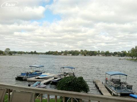 2204 South Long Lake Road Fenton, MI 48430 - Photo 3 of 22 20284365-2.JPG